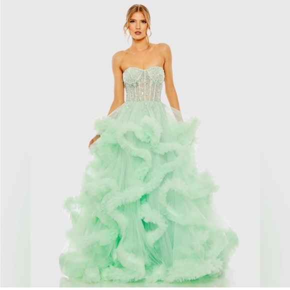 MAC DUGGAL 20542 NWT Strapless Corset Detail Tulle Layered Gown size 2. - Picture 1 of 17